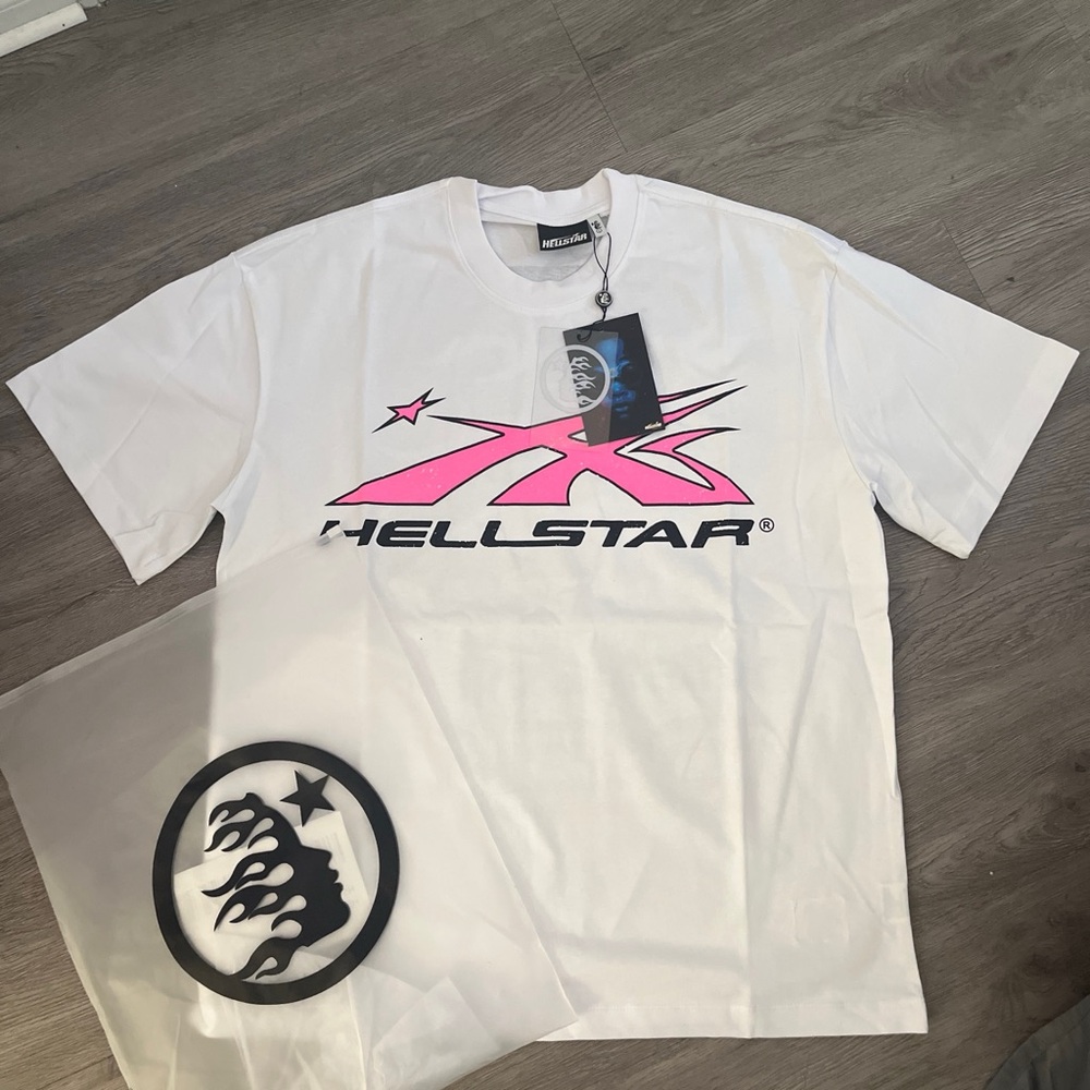 Hellstar Men’s White Graphic Logo Tee - Pink Accent